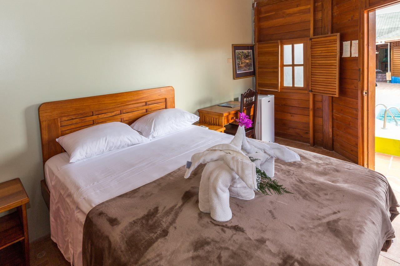 Shepherd Inn Crown Point Bagian luar foto