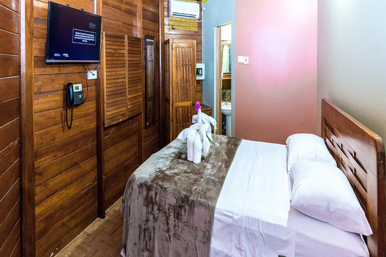 Shepherd Inn Crown Point Bagian luar foto